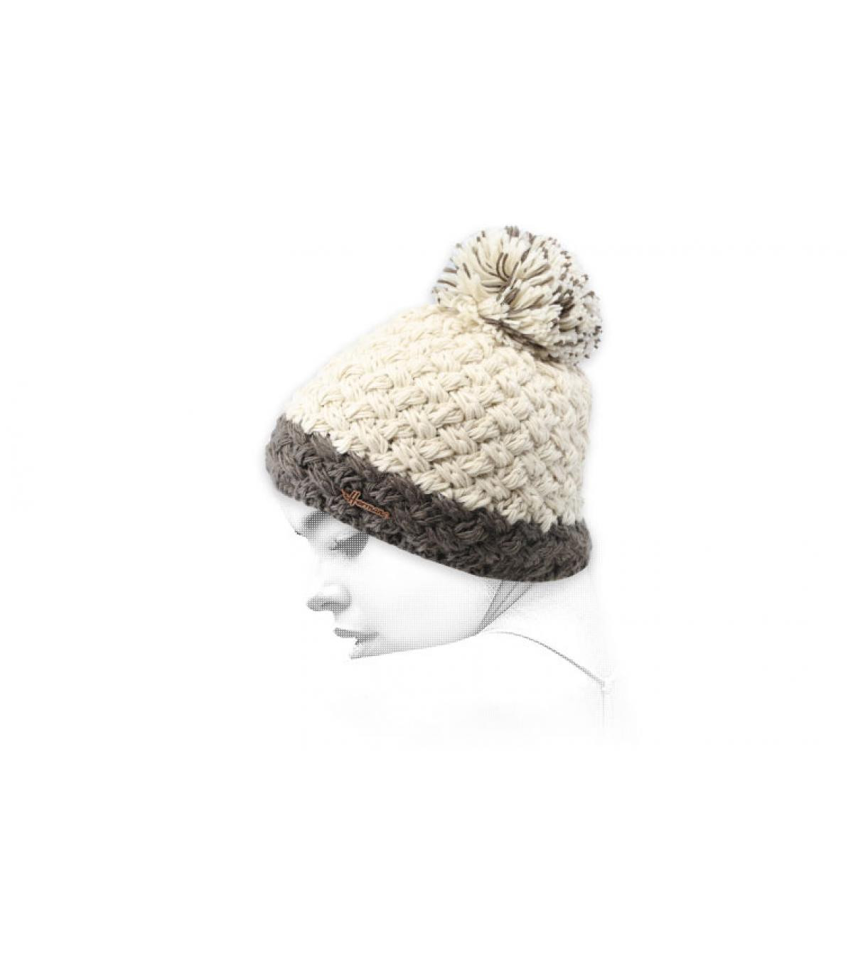 Bommel Mütze braun beige Derya brown Bommel Mütze braun beige Derya brown